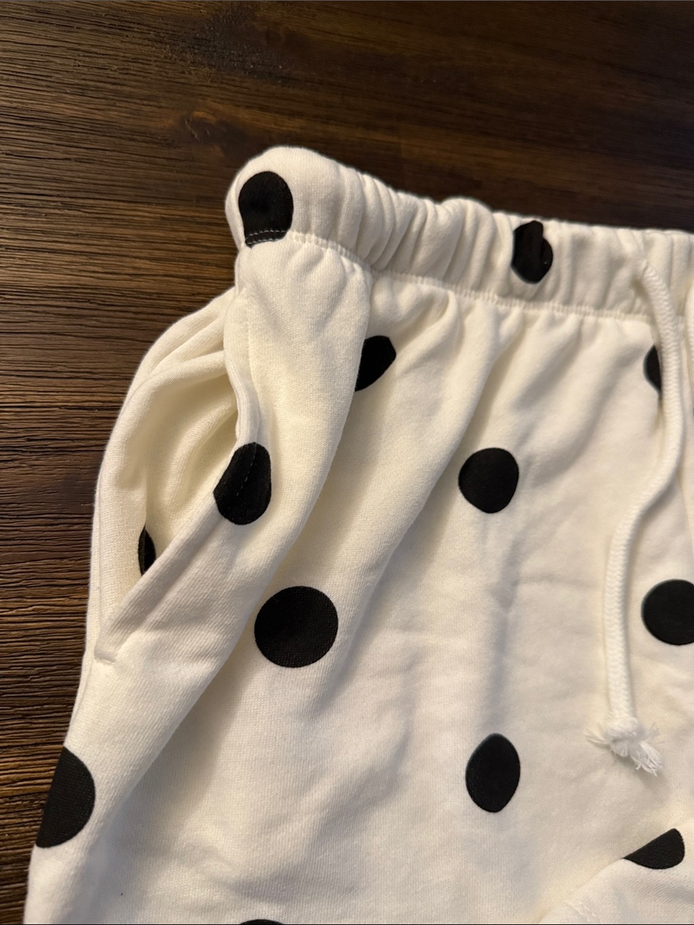 Disney White with Black Polka Dots Pull-On Drawstring Shorts Medium NWT - Picture 6 of 10